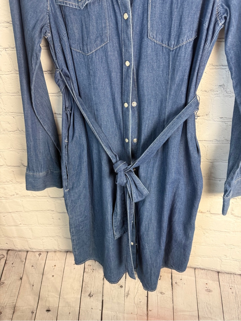 UNTUCKit Jean Button Down Dress Small - Picture 2 of 12
